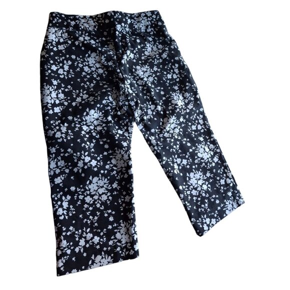 Croft & Barrow Floral Print Capri Pants Womens Size 6 Regular Black & White - Picture 2 of 8